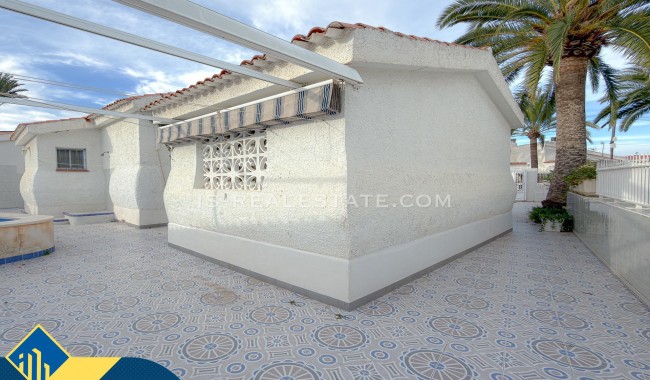 Segunda mano - Villa - Torrevieja - Los Angeles