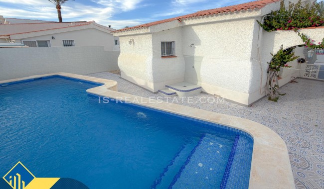 Segunda mano - Villa - Torrevieja - Los Angeles