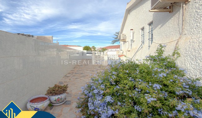 Segunda mano - Villa - Torrevieja - Los Angeles