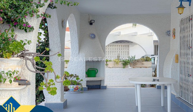 Segunda mano - Villa - Torrevieja - Los Angeles