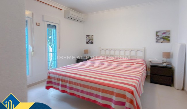 Segunda mano - Villa - Torrevieja - Los Angeles