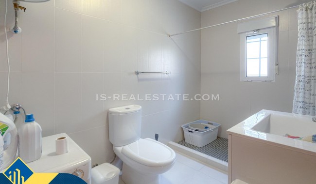 Segunda mano - Villa - Torrevieja - Los Angeles