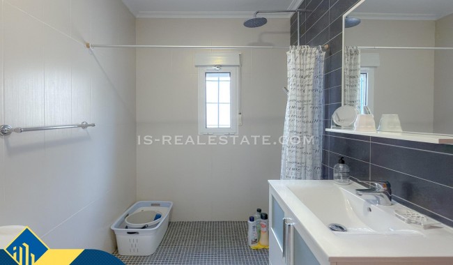 Segunda mano - Villa - Torrevieja - Los Angeles