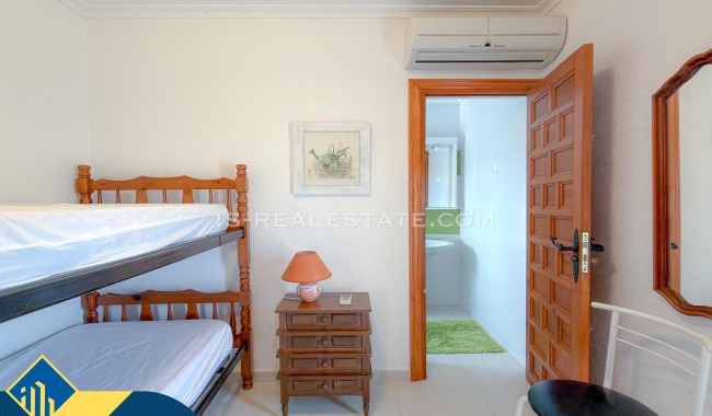 Segunda mano - Villa - Torrevieja - Los Angeles