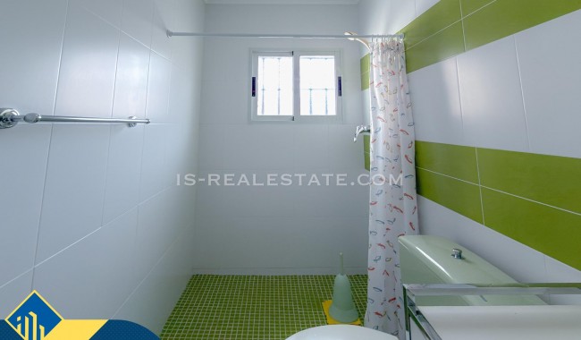 Segunda mano - Villa - Torrevieja - Los Angeles