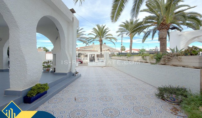 Segunda mano - Villa - Torrevieja - Los Angeles