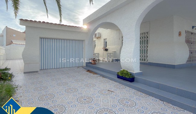 Segunda mano - Villa - Torrevieja - Los Angeles