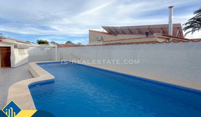 Segunda mano - Villa - Torrevieja - Los Angeles