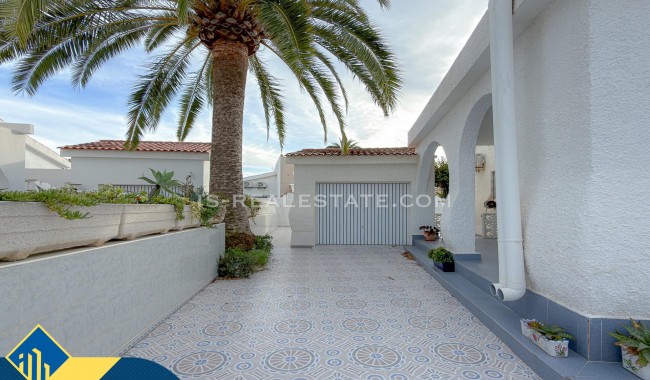 Segunda mano - Villa - Torrevieja - Los Angeles