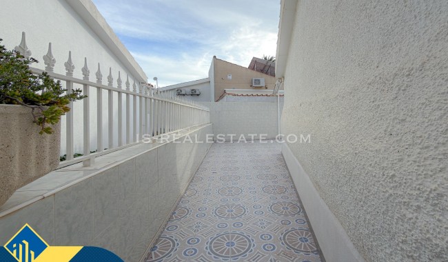 Segunda mano - Villa - Torrevieja - Los Angeles