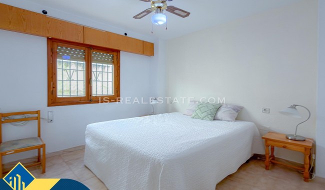 Sprzedaż - Apartament - Torrevieja - Playa de los locos