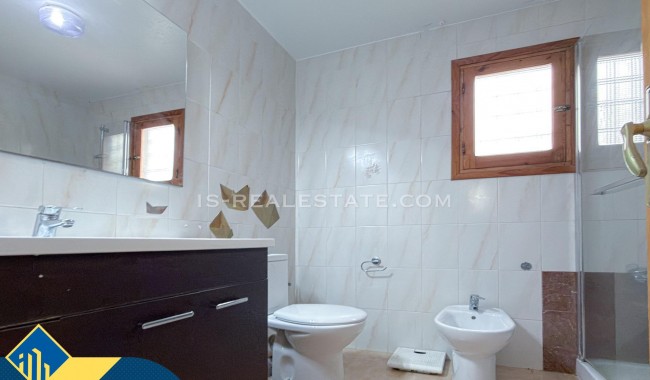 Sprzedaż - Apartament - Torrevieja - Playa de los locos