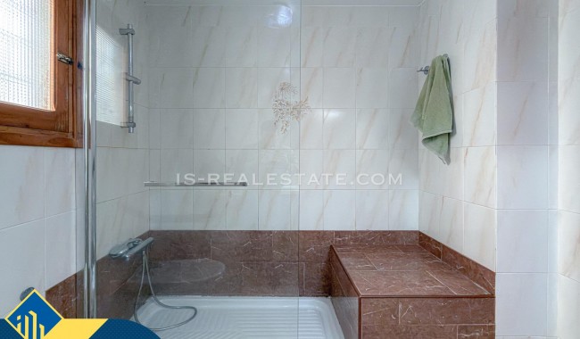 Sprzedaż - Apartament - Torrevieja - Playa de los locos