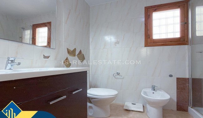 Sprzedaż - Apartament - Torrevieja - Playa de los locos