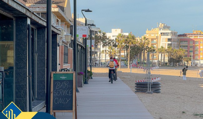 Sprzedaż - Willa - Torrevieja - La Mata