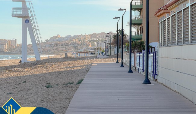 Sprzedaż - Willa - Torrevieja - La Mata