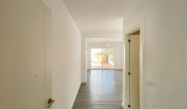 Resale - Villa - Torrevieja - Aguas Nuevas