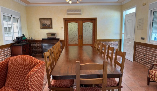 Resale - Townhouse - Los Montesinos