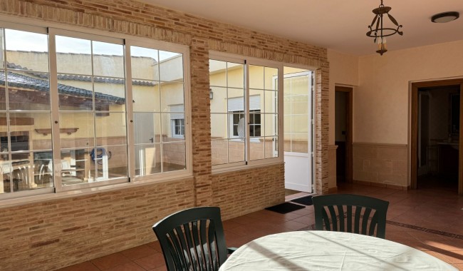 Resale - Townhouse - Los Montesinos