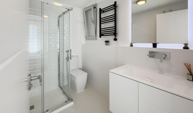 Begagnad - Villa - Pilar de La Horadada - Pueblo Latino