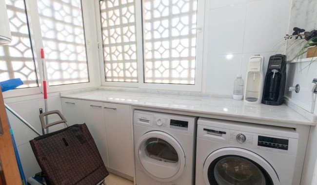 Sprzedaż - Apartament - Torrevieja - Playa Del Cura