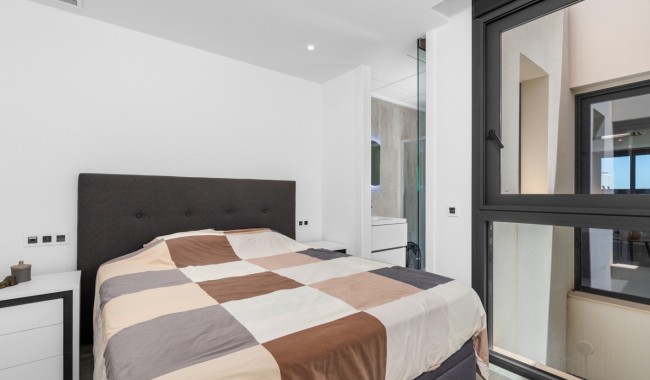 Resale - Semi-detached - San Miguel de Salinas - Costa Blanca South