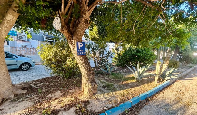 Segunda mano - Adosado - Torrevieja - Urbanización San Luis