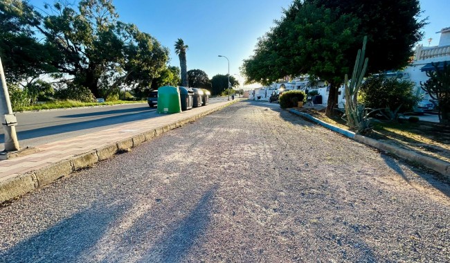 Segunda mano - Adosado - Torrevieja - Urbanización San Luis