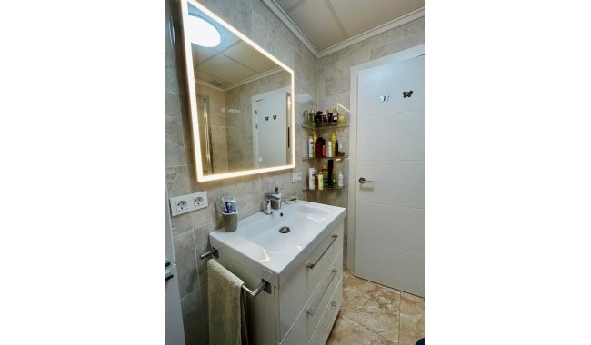 Segunda mano - Adosado - Torrevieja - Urbanización San Luis