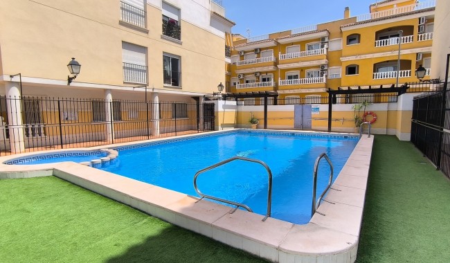 Resale - Apartment - Formentera del Segura