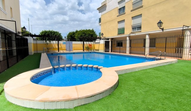 Resale - Apartment - Formentera del Segura