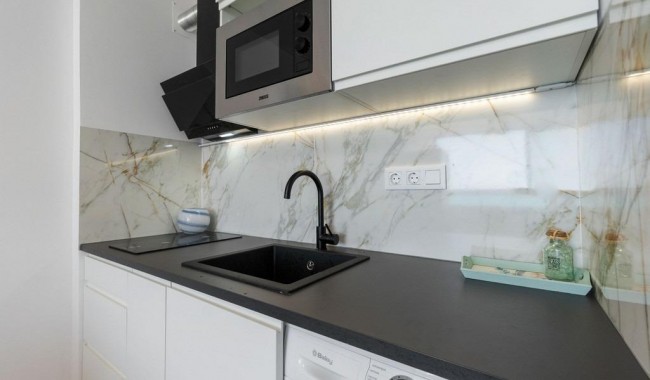 Resale - Apartment - Torrevieja - Cabo cervera