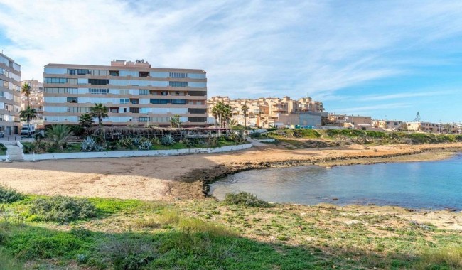 Resale - Apartment - Torrevieja - Cabo cervera