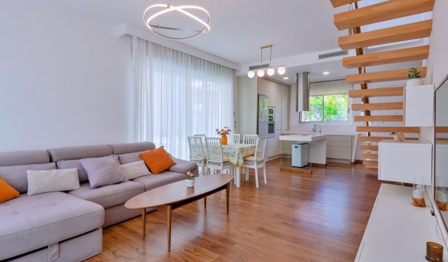 Resale - Villa - Pilar de La Horadada - Pueblo Latino