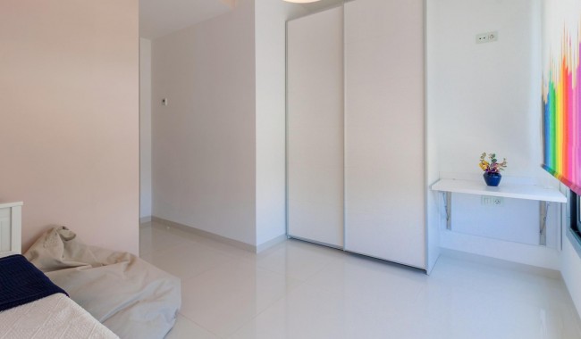 Resale - Villa - Pilar de La Horadada - Pueblo Latino