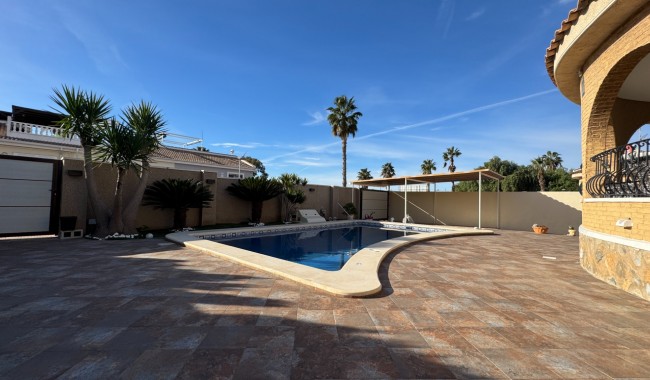 Segunda mano - Villa - Benijófar