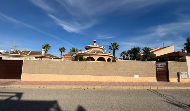 Segunda mano - Villa - Benijófar