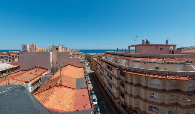 Resale - Apartment - Torrevieja - La Mata - Town