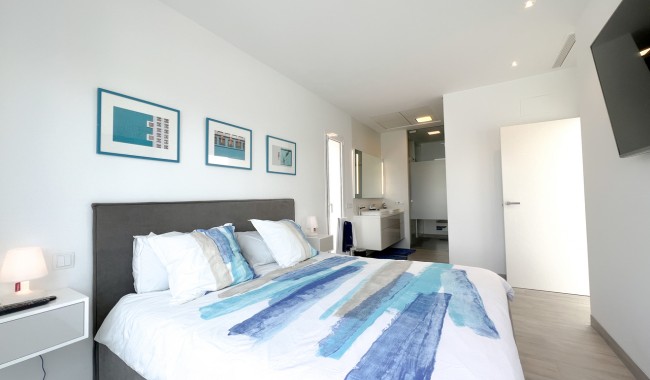 Begagnad - Villa - Orihuela - Las Colinas Golf