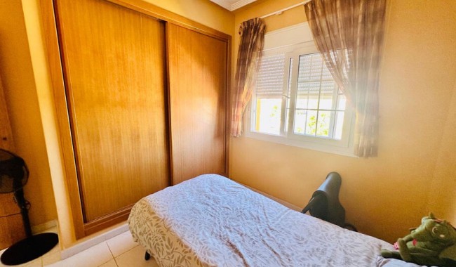 Resale - Villa - Los Montesinos