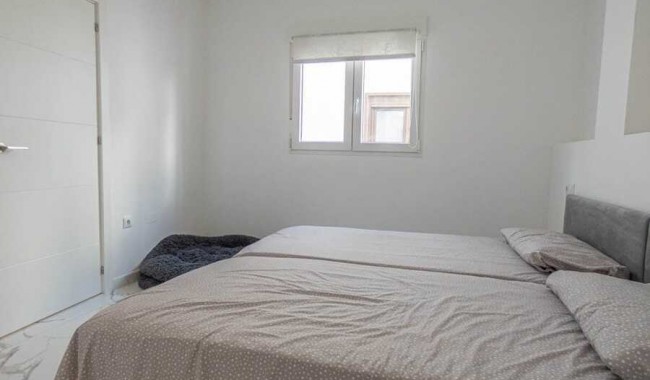 Sprzedaż - Apartament - Orihuela - Villamartín