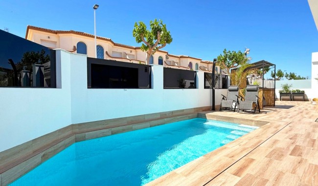 Sprzedaż - Willa - San Pedro del Pinatar