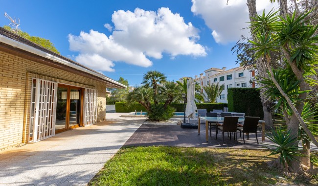 Resale - Villa - Orihuela - Villamartín-Las Filipinas