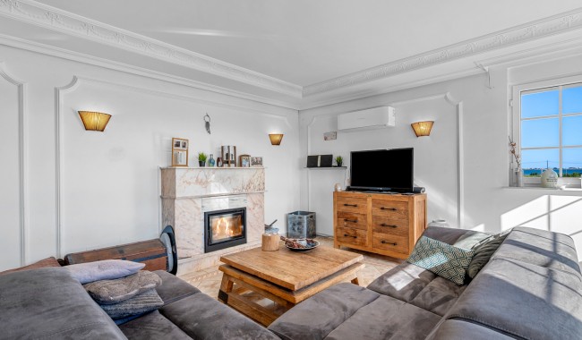 Resale - Finca - Los Montesinos