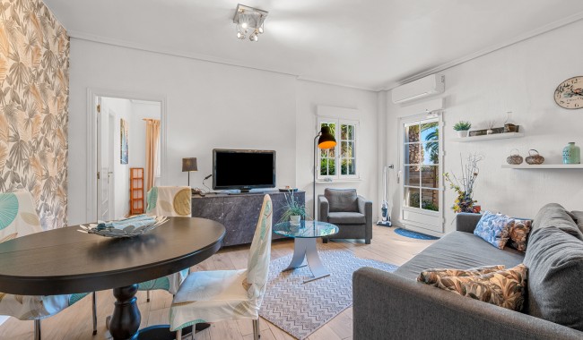 Resale - Finca - Los Montesinos