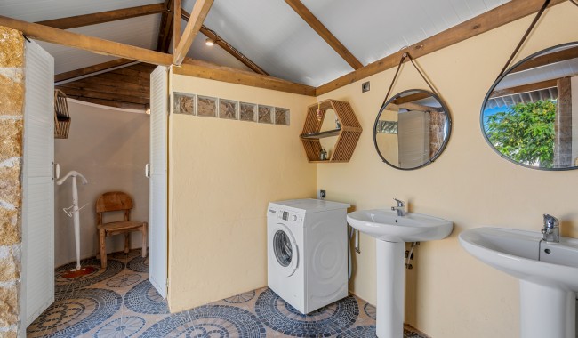 Resale - Finca - Los Montesinos