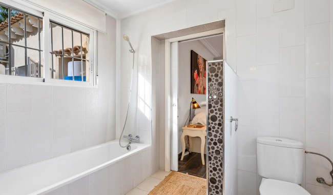 Resale - Villa - Algorfa - Castillo De Montemar