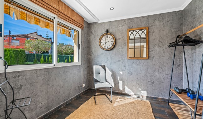 Resale - Villa - Algorfa - Castillo De Montemar