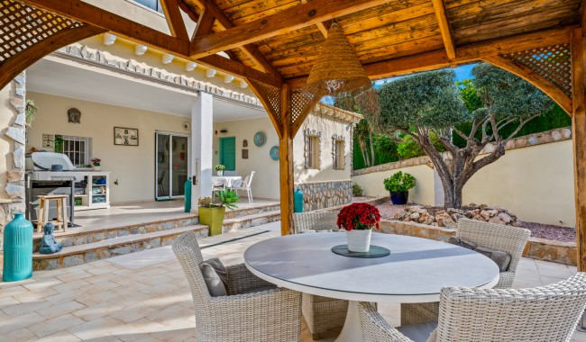 Resale - Villa - Algorfa - Castillo De Montemar