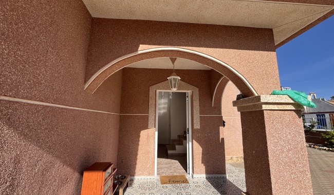 Begagnad - Villa - Benijófar